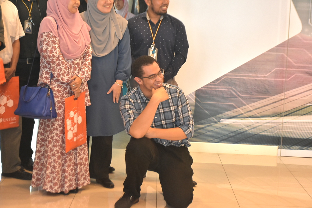 UKM 1712